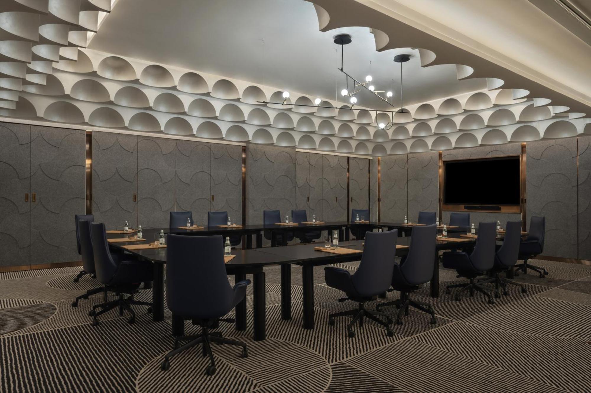 Hotel So/ Uptown Dubai Exterior foto The meeting room of the Executive Council